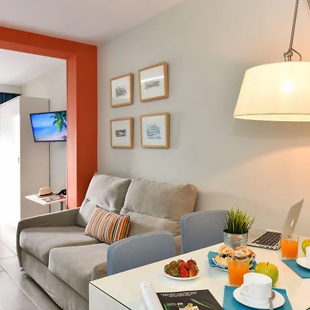 Aparthotel Bajamar 2*