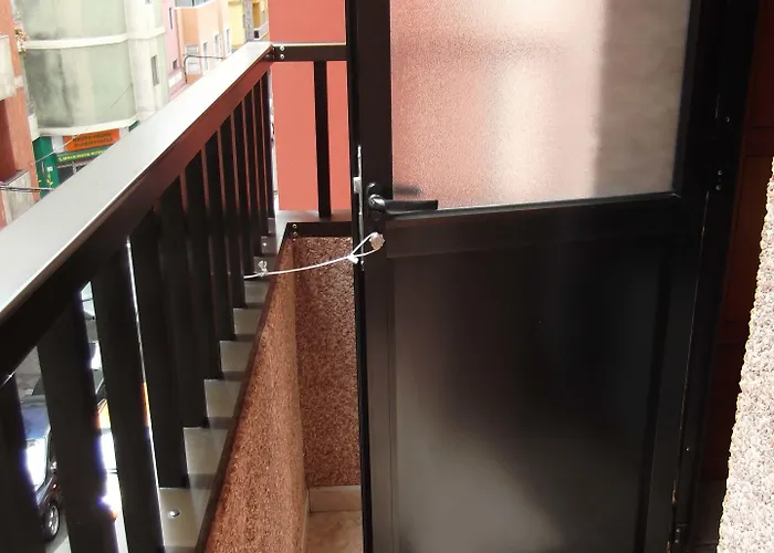 מלון דירות Bajamar 2*