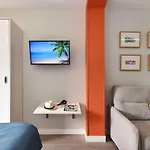 Aparthotel Bajamar 2*