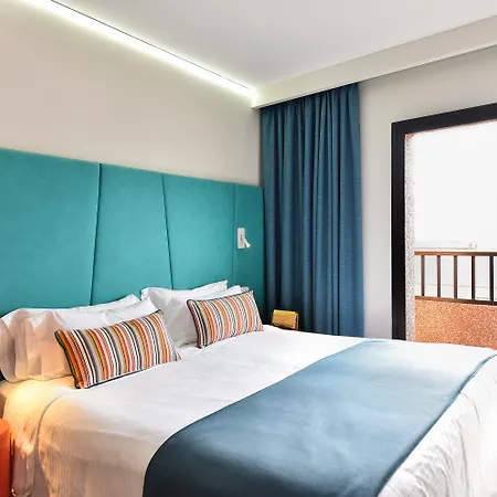 Aparthotel Bajamar 2*