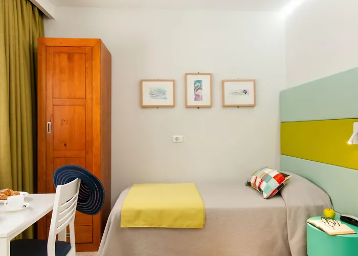 Bajamar Aparthotel 2*