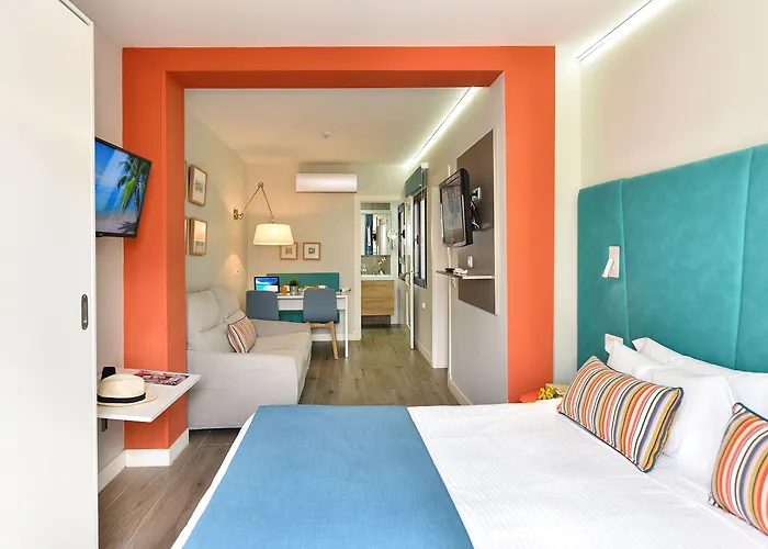 Aparthotel Bajamar 2*