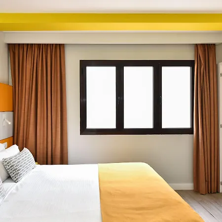 Bajamar Aparthotel 4*
